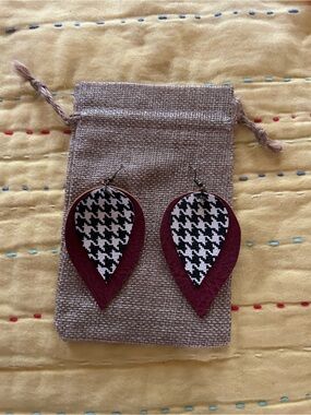 Maroon Teardrop Layered Houndstooth Earrings - Women Jewelry